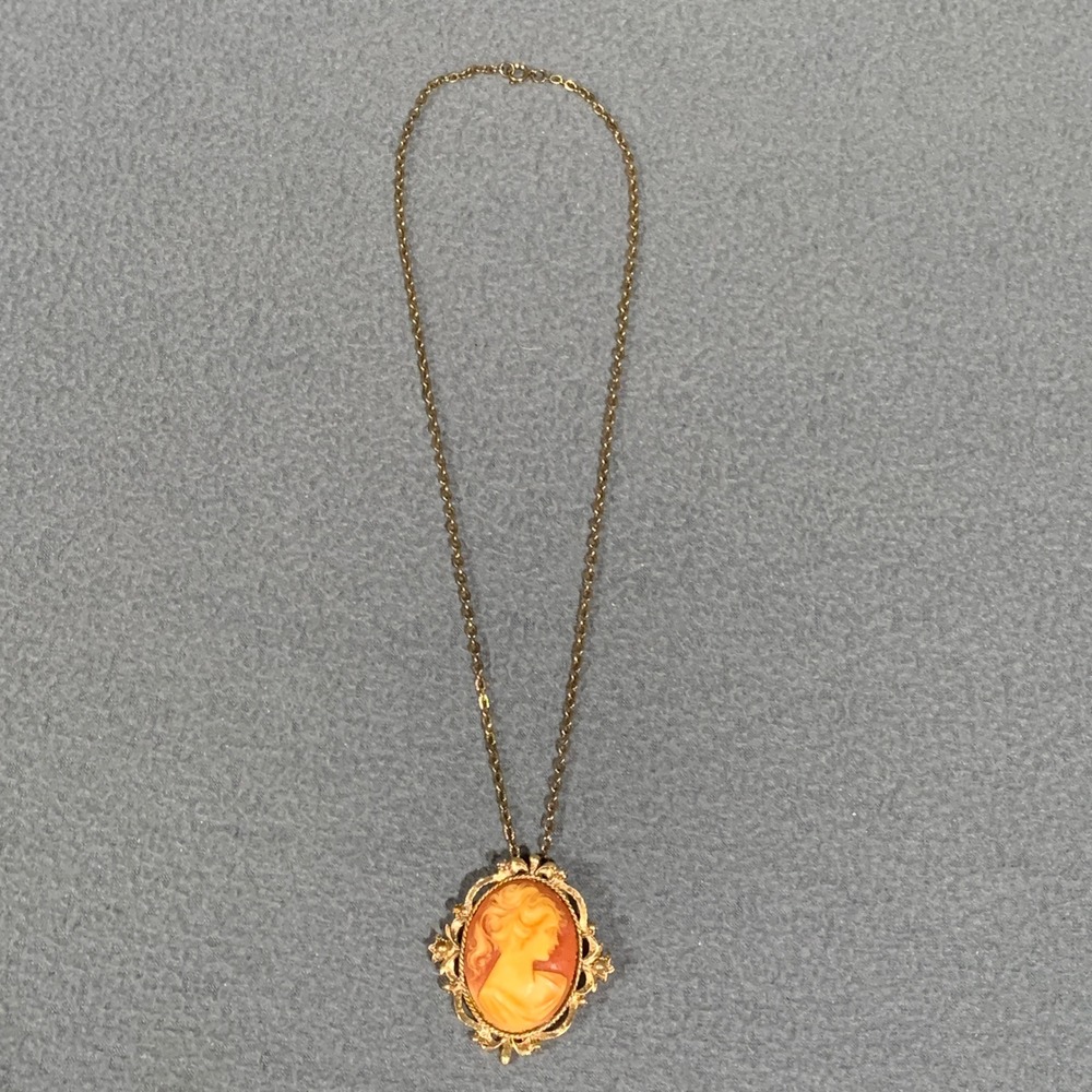 Cameo Necklace Brooch Women OS Gold Tone Ornate Victorian Style Pendant